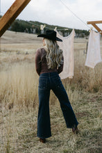Load image into Gallery viewer, Dressed For the Drama Jeans

