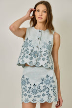 Load image into Gallery viewer, 71098 Embroidered Eyelet Washed Vest
