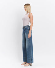 Load image into Gallery viewer, HIGH RISE A LINE WIDE LEG JEANS LV1633
