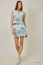 Load image into Gallery viewer, 71099 Embroidered Eyelet Washed Skort

