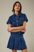 Load image into Gallery viewer, DENIM SHORT SLEEVE CROPPED BUTTON DOWN SHIRT
