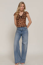 Load image into Gallery viewer, Leopard Printed Mesh Top
