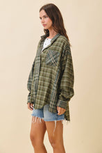 Load image into Gallery viewer, 8376EN Kambrie Plaid Flannel Shirt
