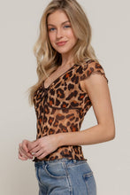 Load image into Gallery viewer, Leopard Printed Mesh Top
