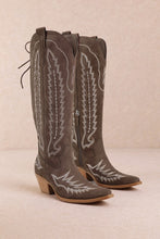 Load image into Gallery viewer, Tessa Chocolate Cowgirl Boots
