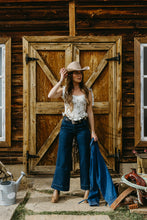 Load image into Gallery viewer, Rosaliee Eyelet Corset
