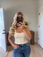 Load image into Gallery viewer, Seamless Square Neckline Tank Top
