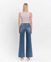 Load image into Gallery viewer, HIGH RISE A LINE WIDE LEG JEANS LV1633
