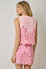 Load image into Gallery viewer, 71098 Embroidered Eyelet Washed Vest
