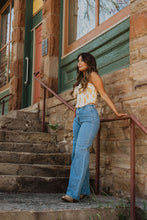 Load image into Gallery viewer, Taylor Vintage Cut Jeans
